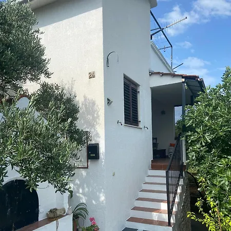 Nyaraló Family House Ljubica